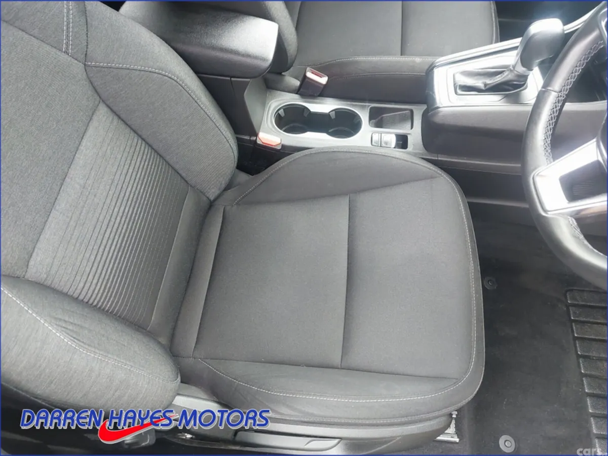 Renault Captur Hatchback, Petrol, 2021, Orange