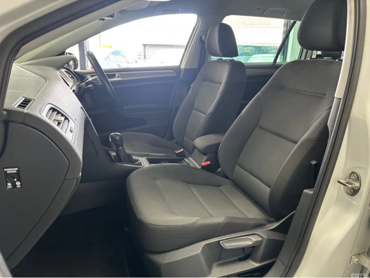 Volkswagen Golf Estate, Petrol, 2014, White