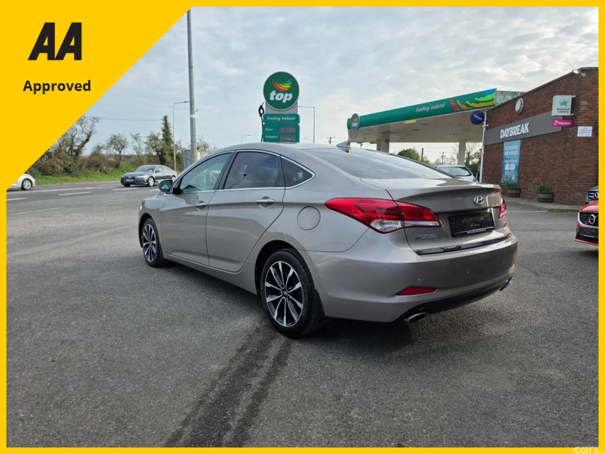 Hyundai i40 Saloon, Diesel, 2016, Beige