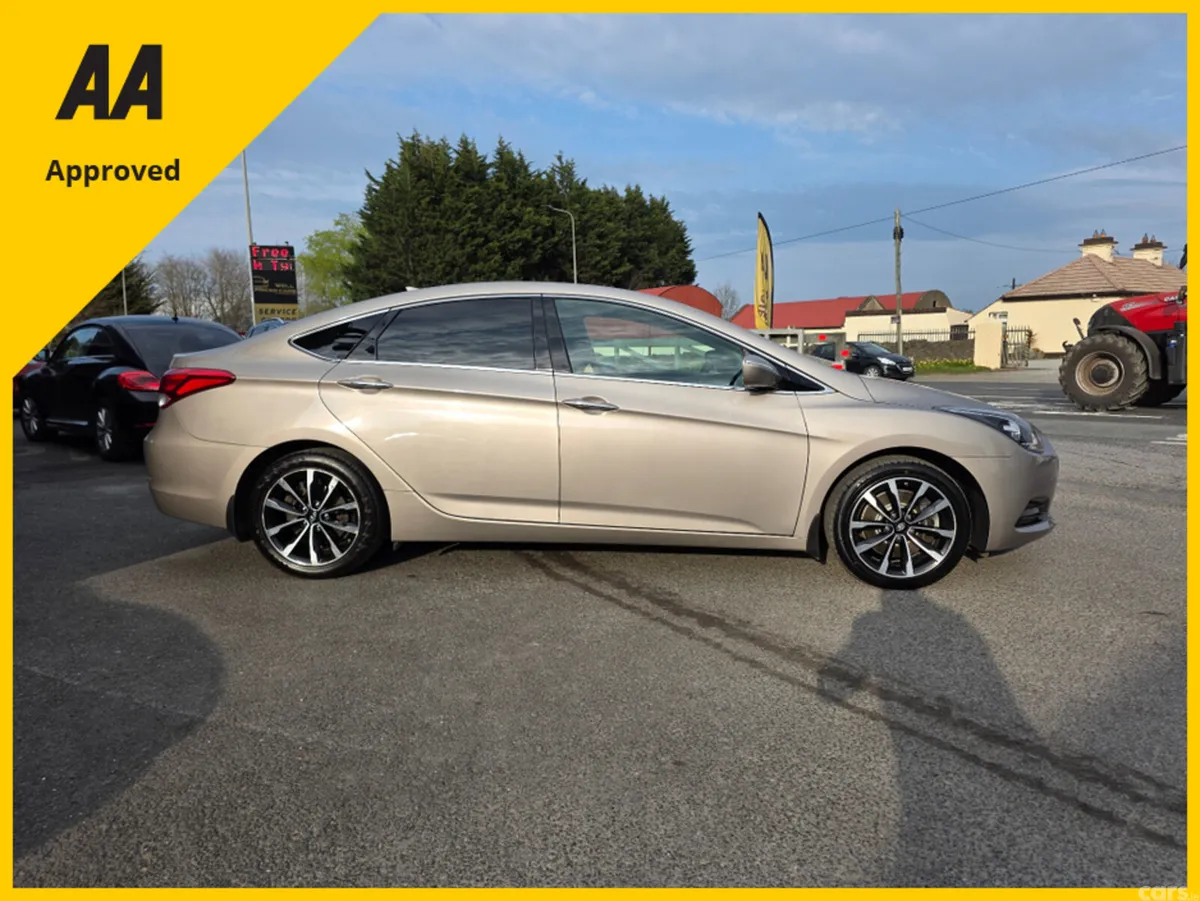 Hyundai i40 Saloon, Diesel, 2016, Beige