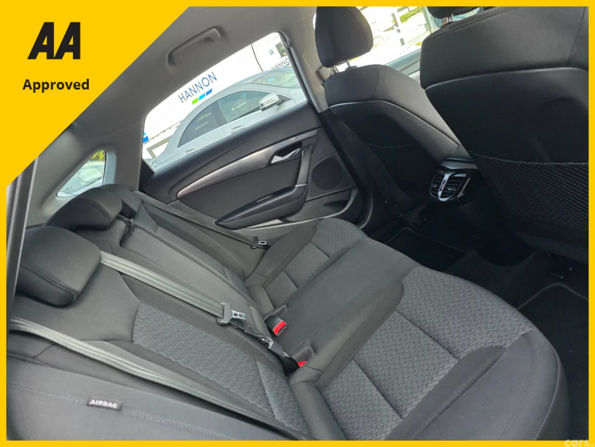 Hyundai i40 Saloon, Diesel, 2016, Beige