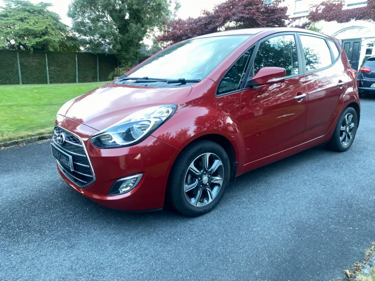 Hyundai ix20 Hatchback, Petrol, 2017, Red