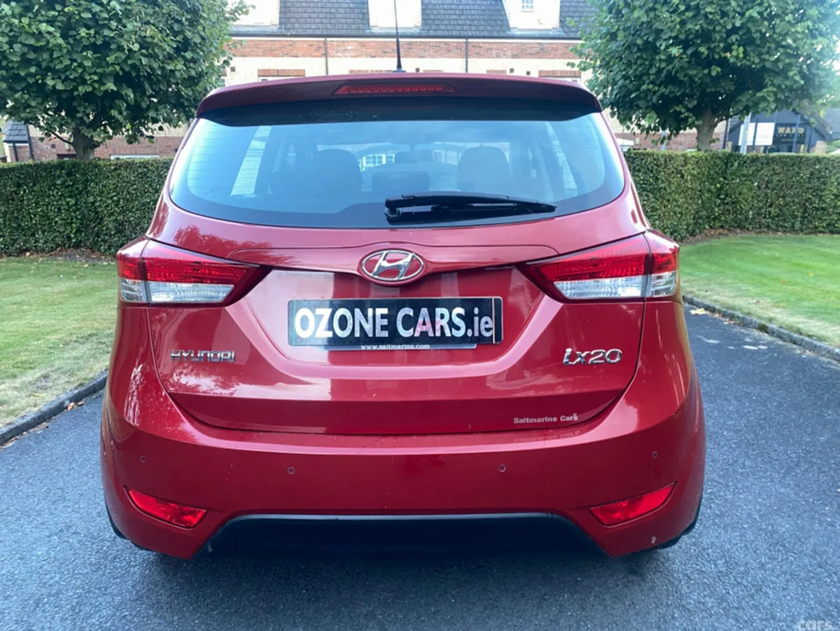Hyundai ix20 Hatchback, Petrol, 2017, Red