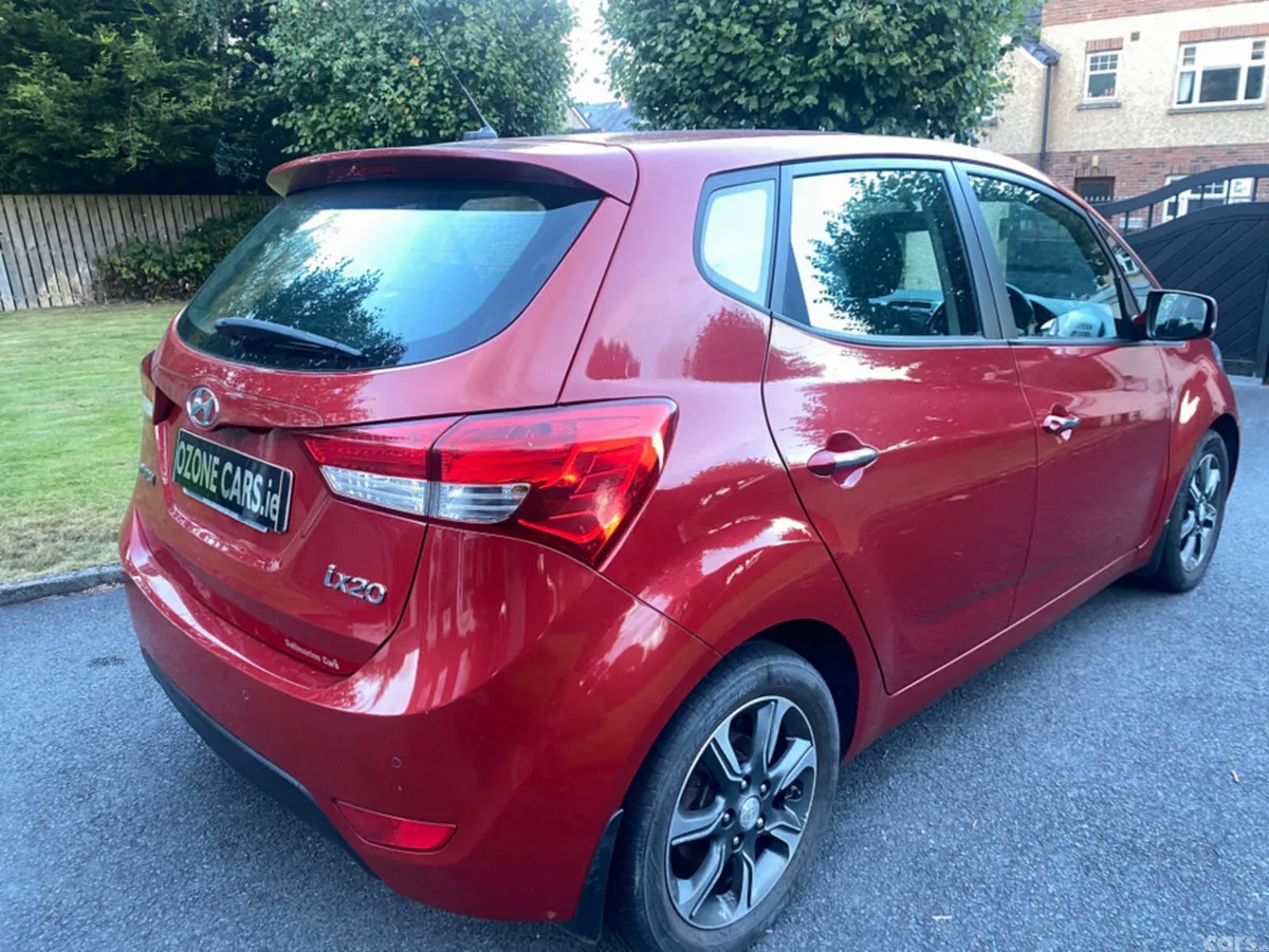 Hyundai ix20 Hatchback, Petrol, 2017, Red