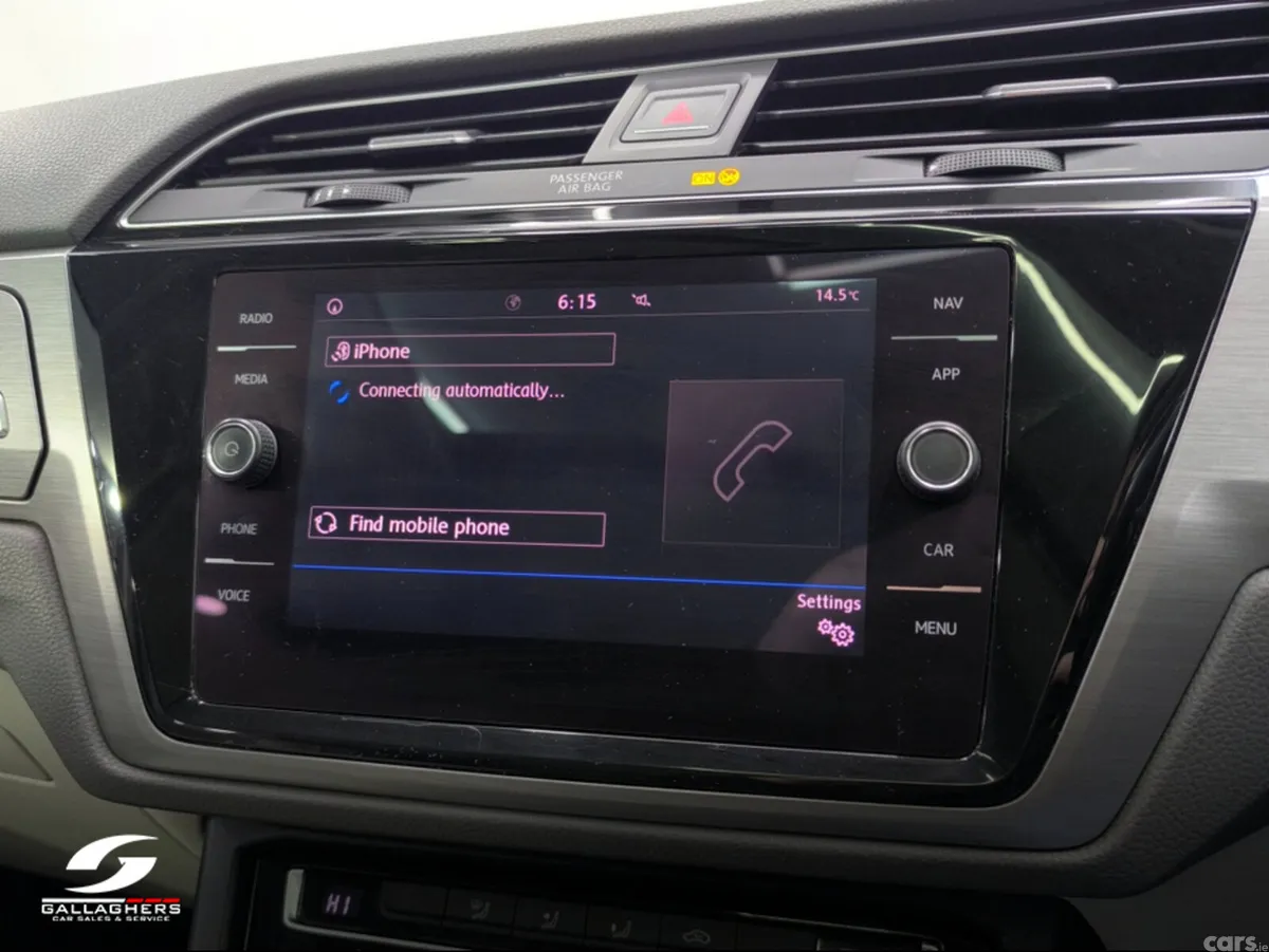 Volkswagen Touran MPV, Diesel, 2018, Black