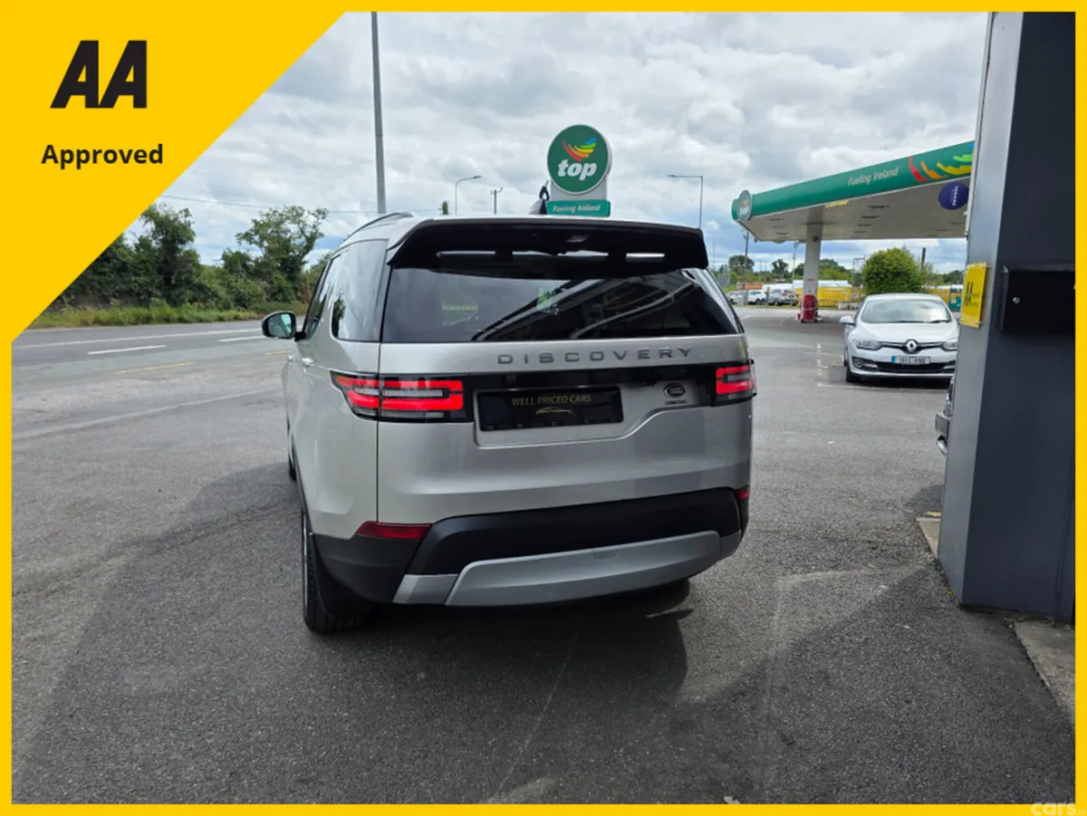 Land Rover Discovery SUV, Diesel, 2017, Gold