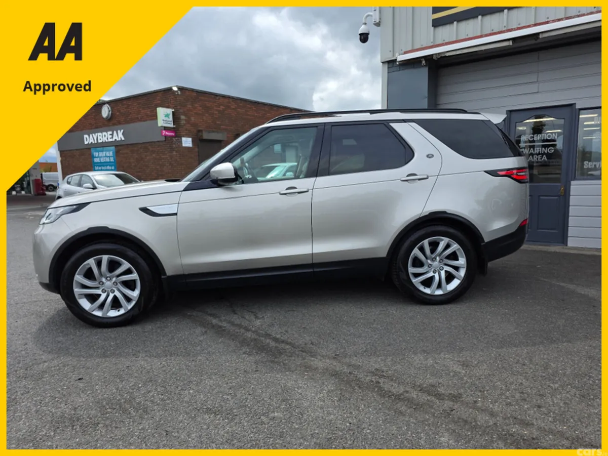 Land Rover Discovery SUV, Diesel, 2017, Gold