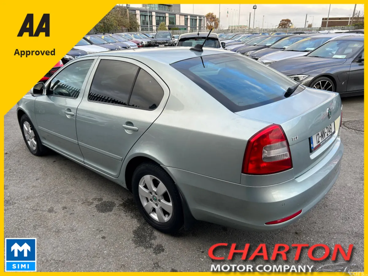 Skoda Octavia Hatchback, Diesel, 2012, Green