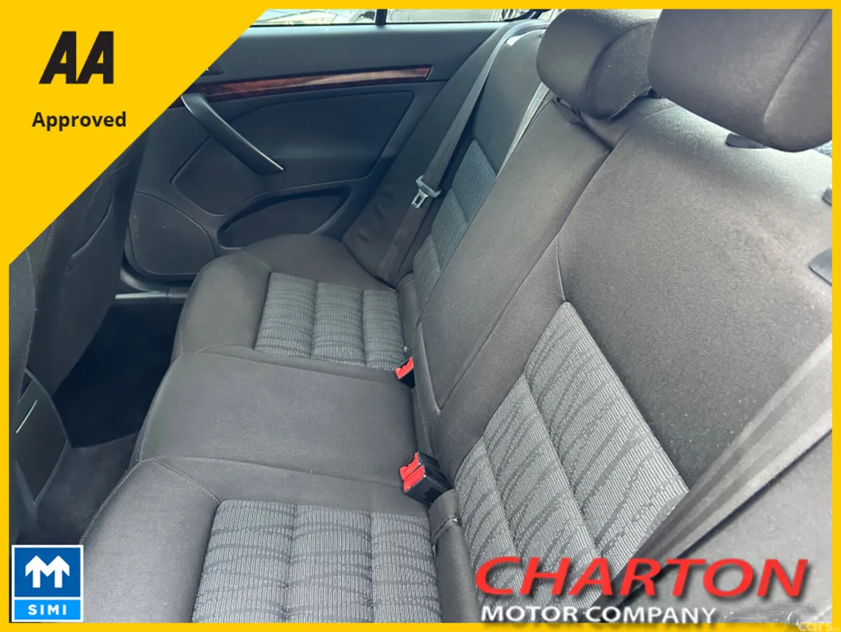 Skoda Octavia Hatchback, Diesel, 2012, Green