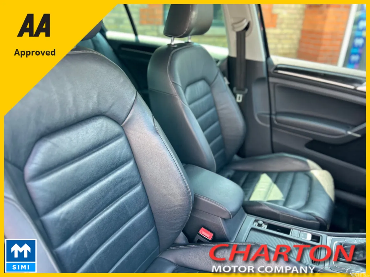 Volkswagen Golf Hatchback, Petrol, 2017, Blue