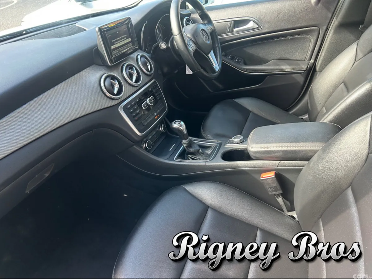 Mercedes-Benz GLA Saloon, Diesel, 2014, White