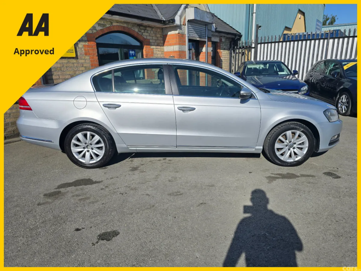 Volkswagen Passat Saloon, Diesel, 2013, Silver