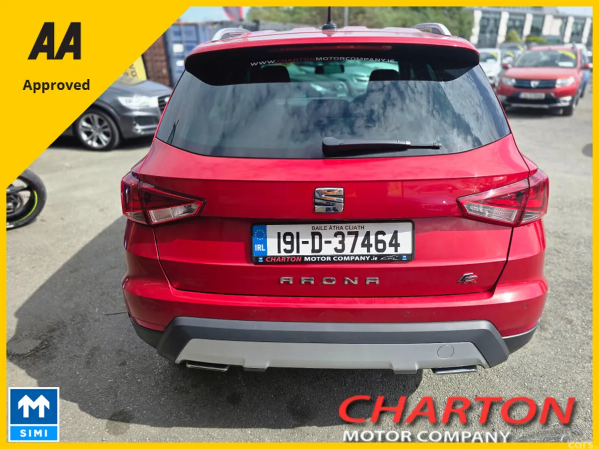SEAT Arona Hatchback, Petrol, 2019, Red