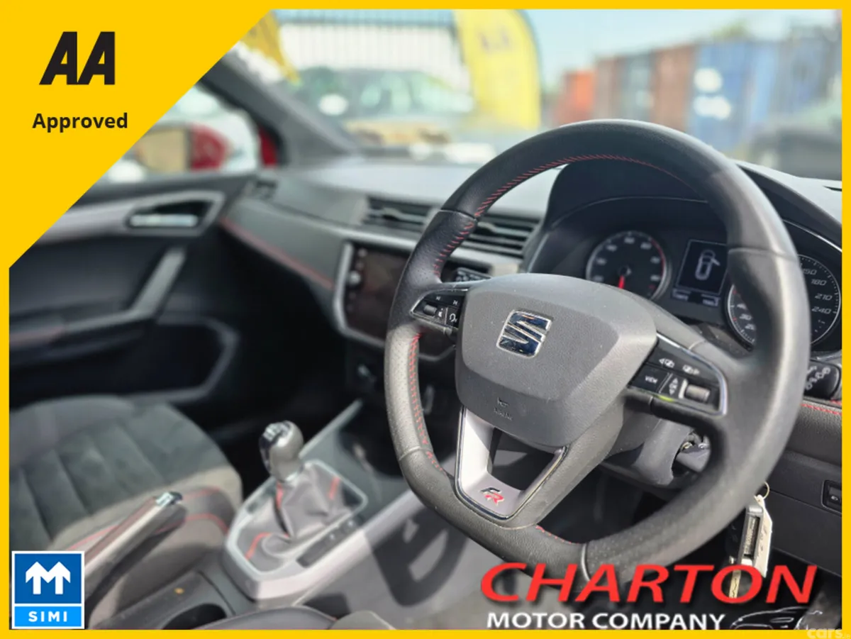 SEAT Arona Hatchback, Petrol, 2019, Red