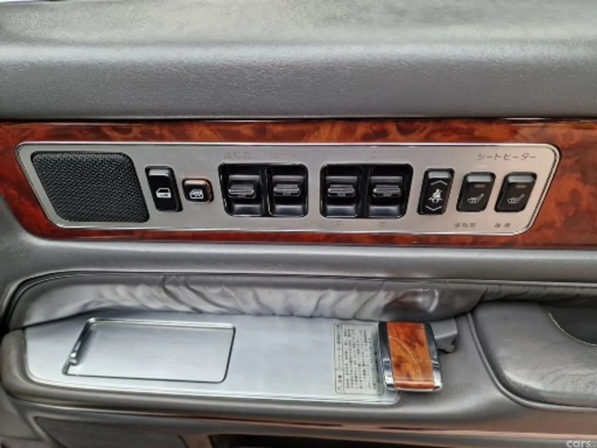 Toyota Century Saloon, Petrol, 2000, Blue