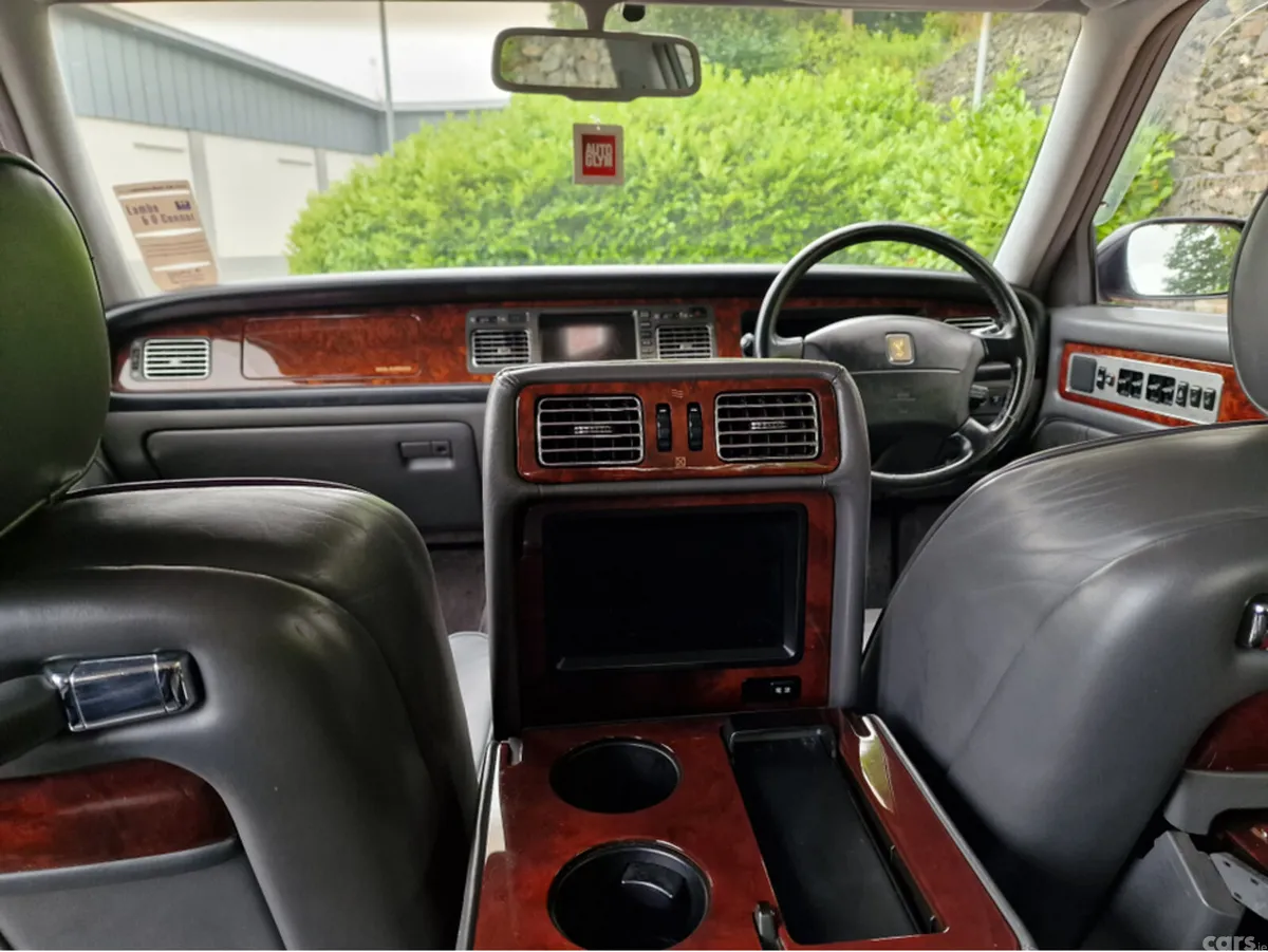 Toyota Century Saloon, Petrol, 2000, Blue
