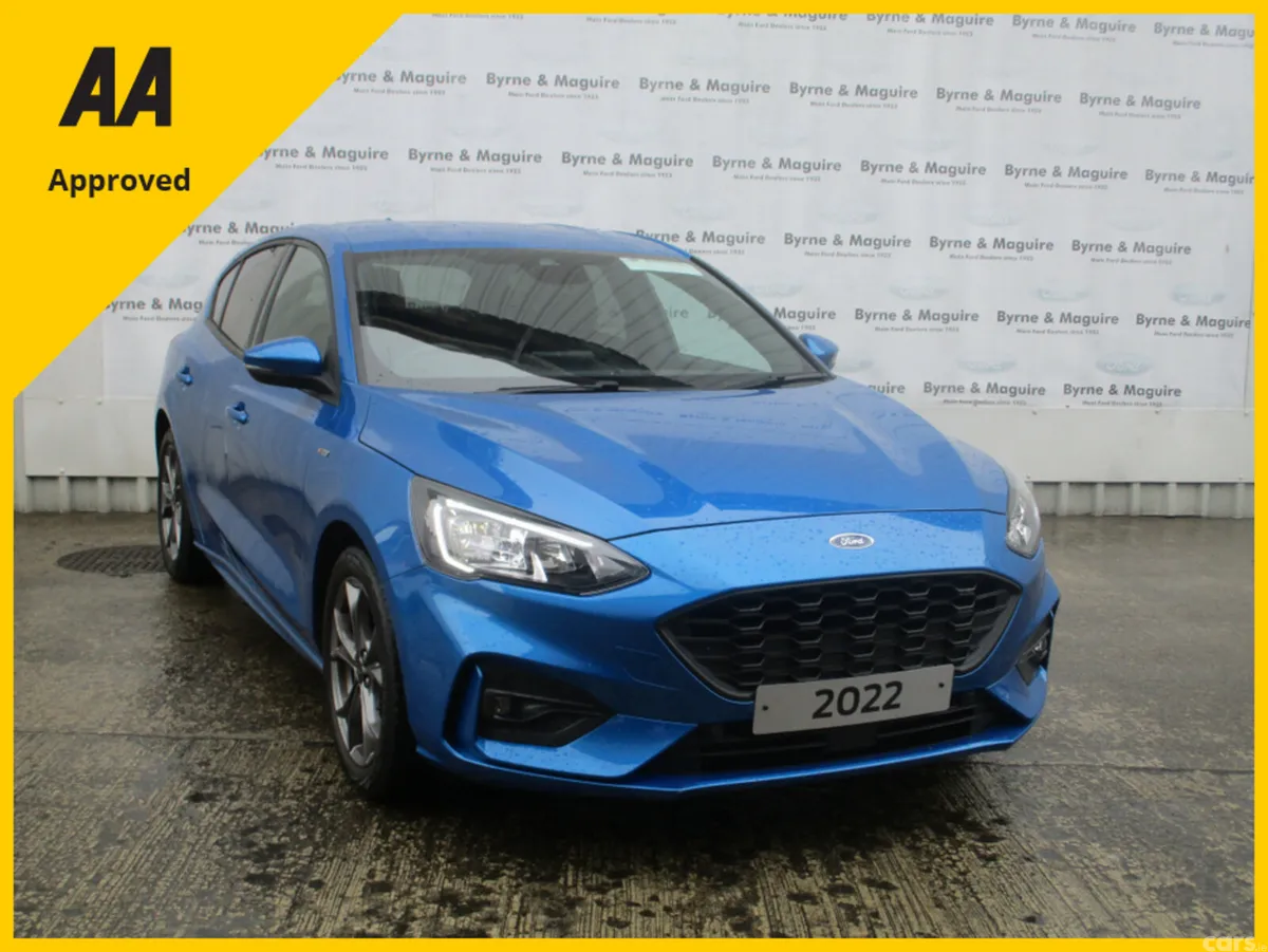 Ford Focus Hatchback, Petrol, 2022, Blue