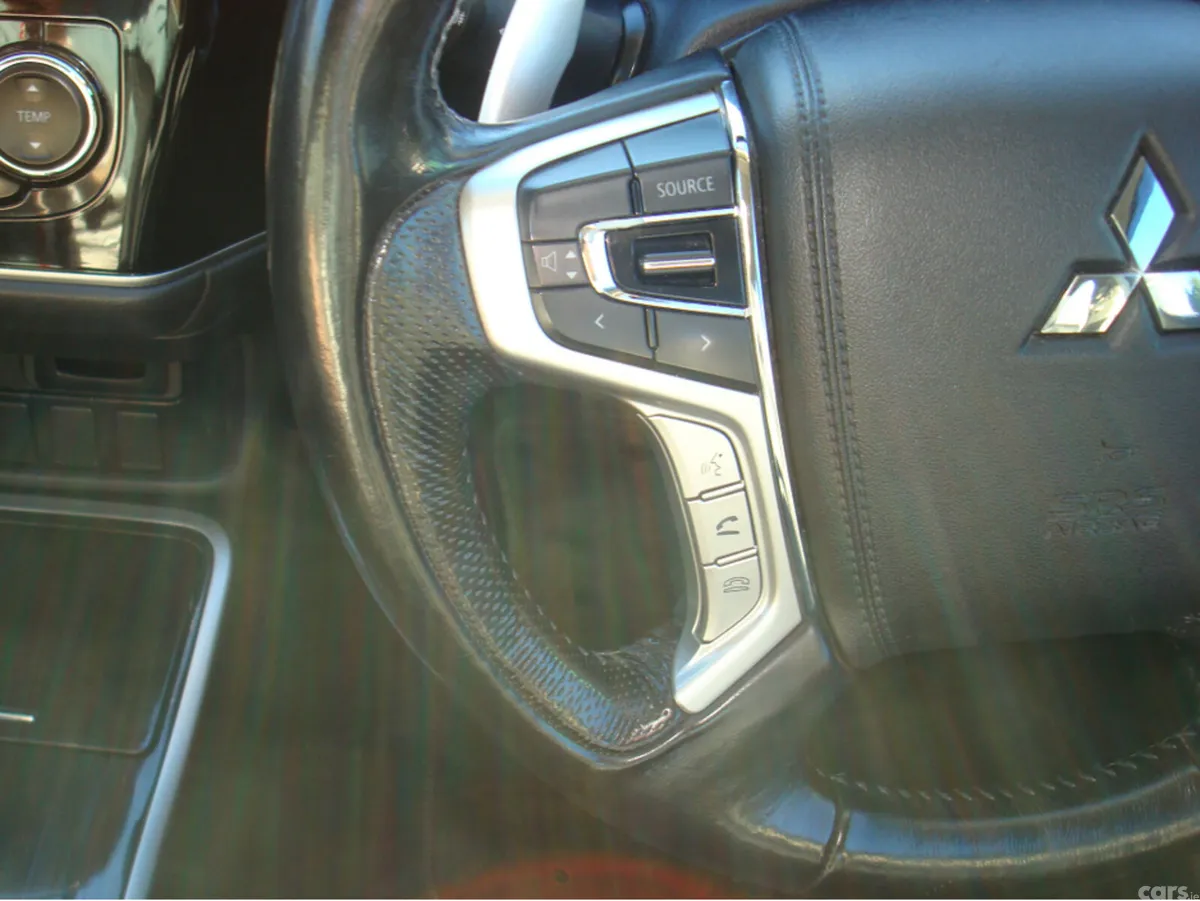 Mitsubishi Outlander Estate, Petrol Plug-in Hybrid, 2016, Brown