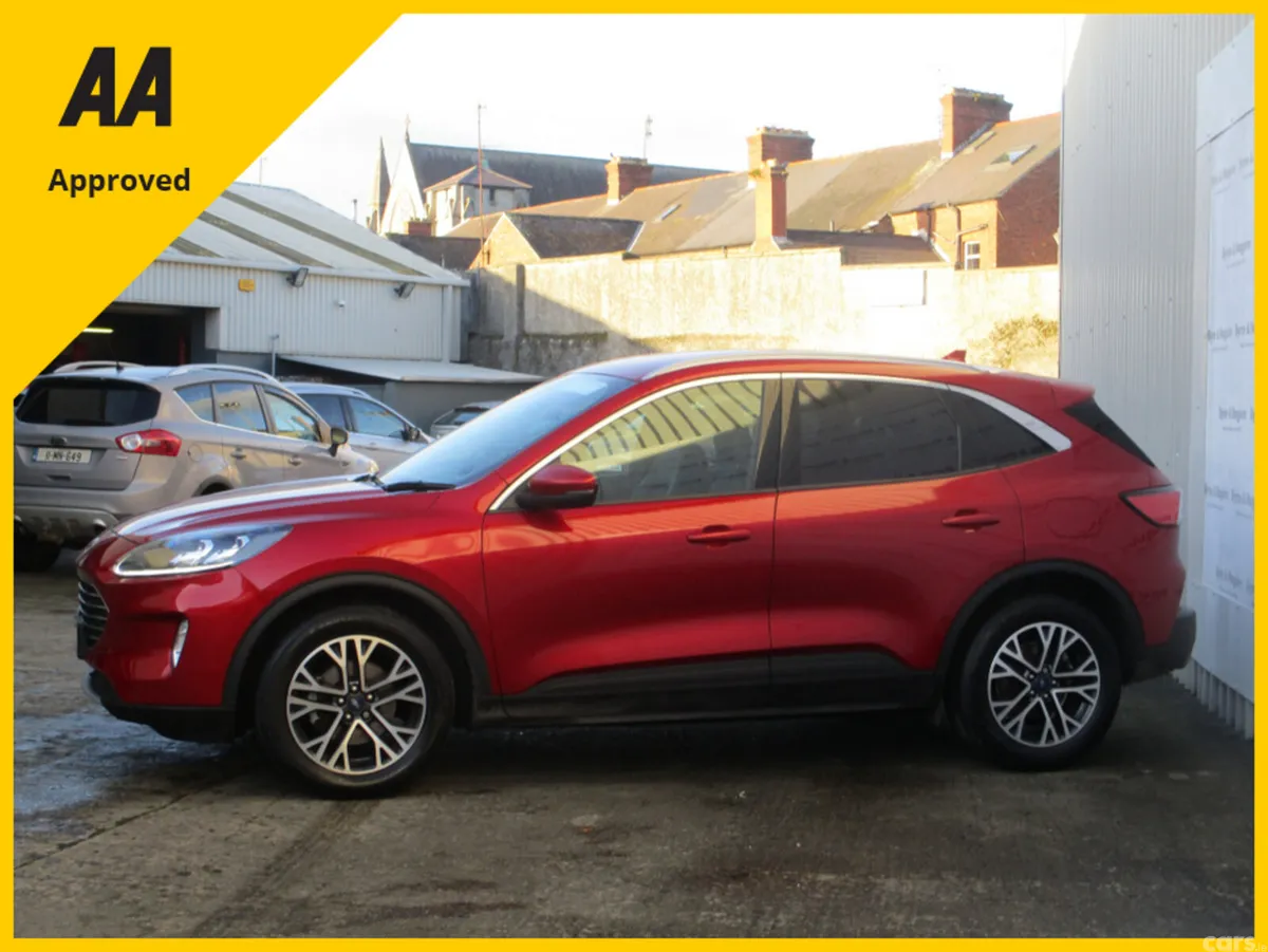 Ford Kuga Hatchback, Diesel, 2022, Red