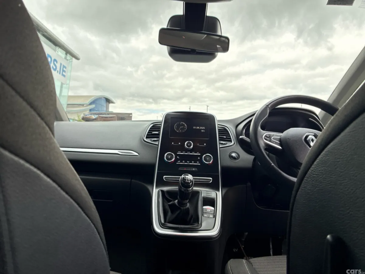 Renault Scenic Hatchback, Diesel, 2019, Black