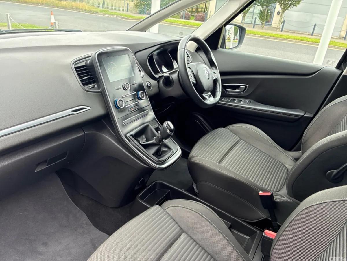 Renault Scenic Hatchback, Diesel, 2019, Black
