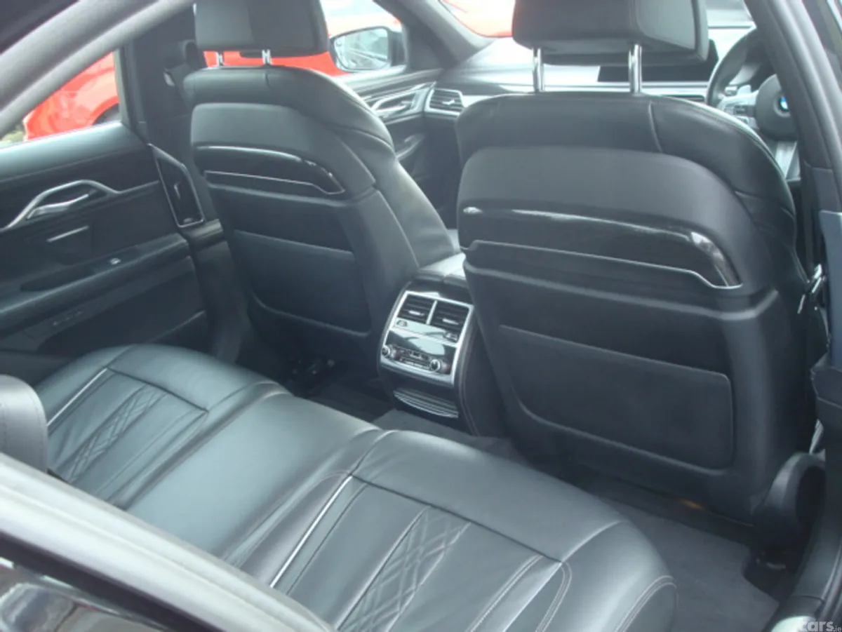 BMW 7-Series Saloon, Petrol Plug-in Hybrid, 2019, Black