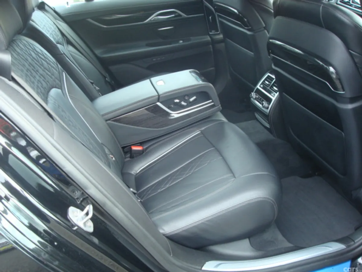 BMW 7-Series Saloon, Petrol Plug-in Hybrid, 2019, Black