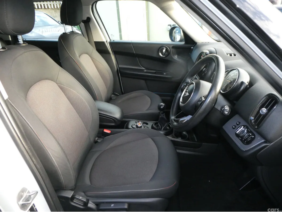 Mini Countryman Hatchback, Diesel, 2017, White