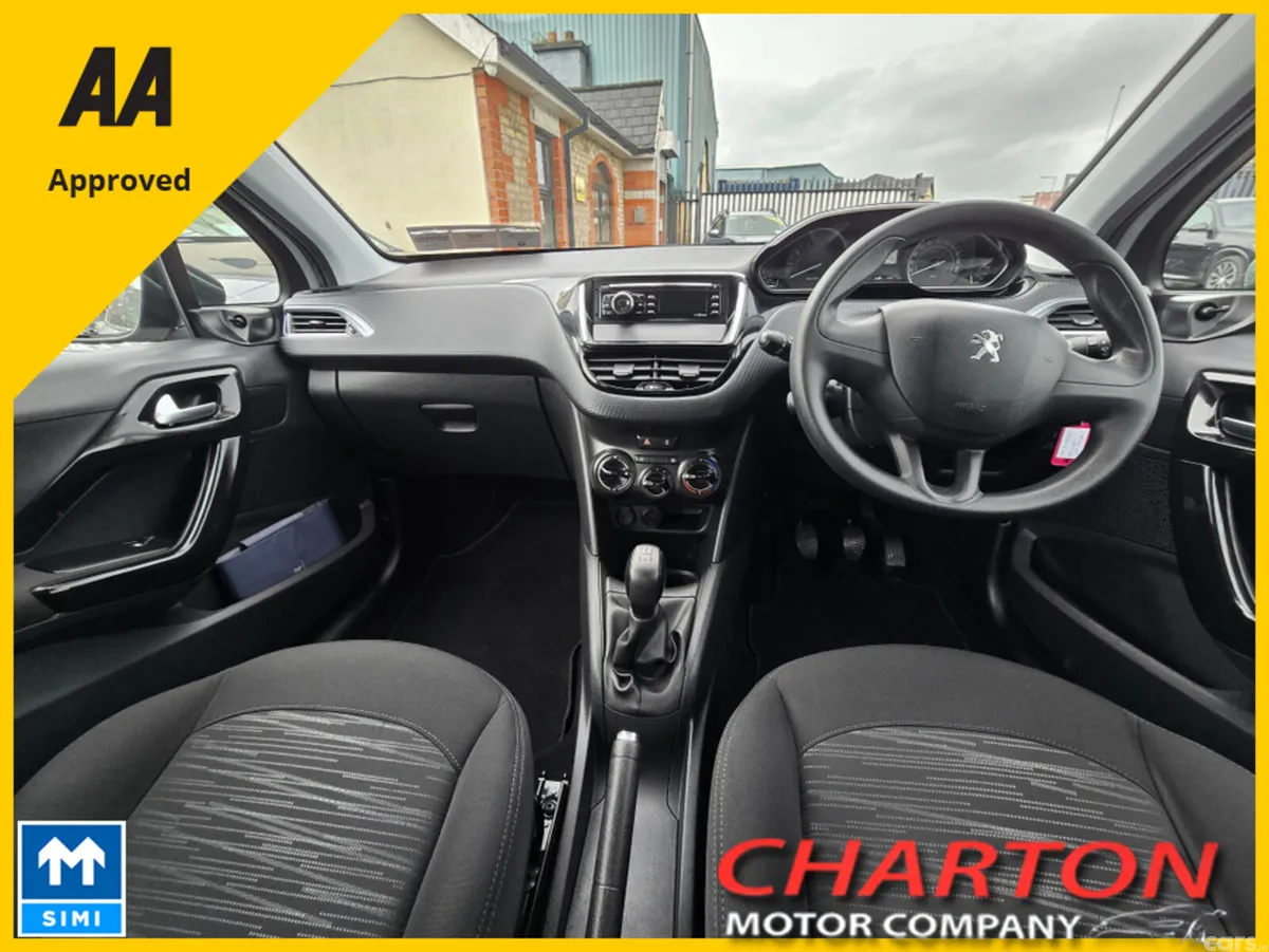 Peugeot 208 Hatchback, Petrol, 2017, Grey