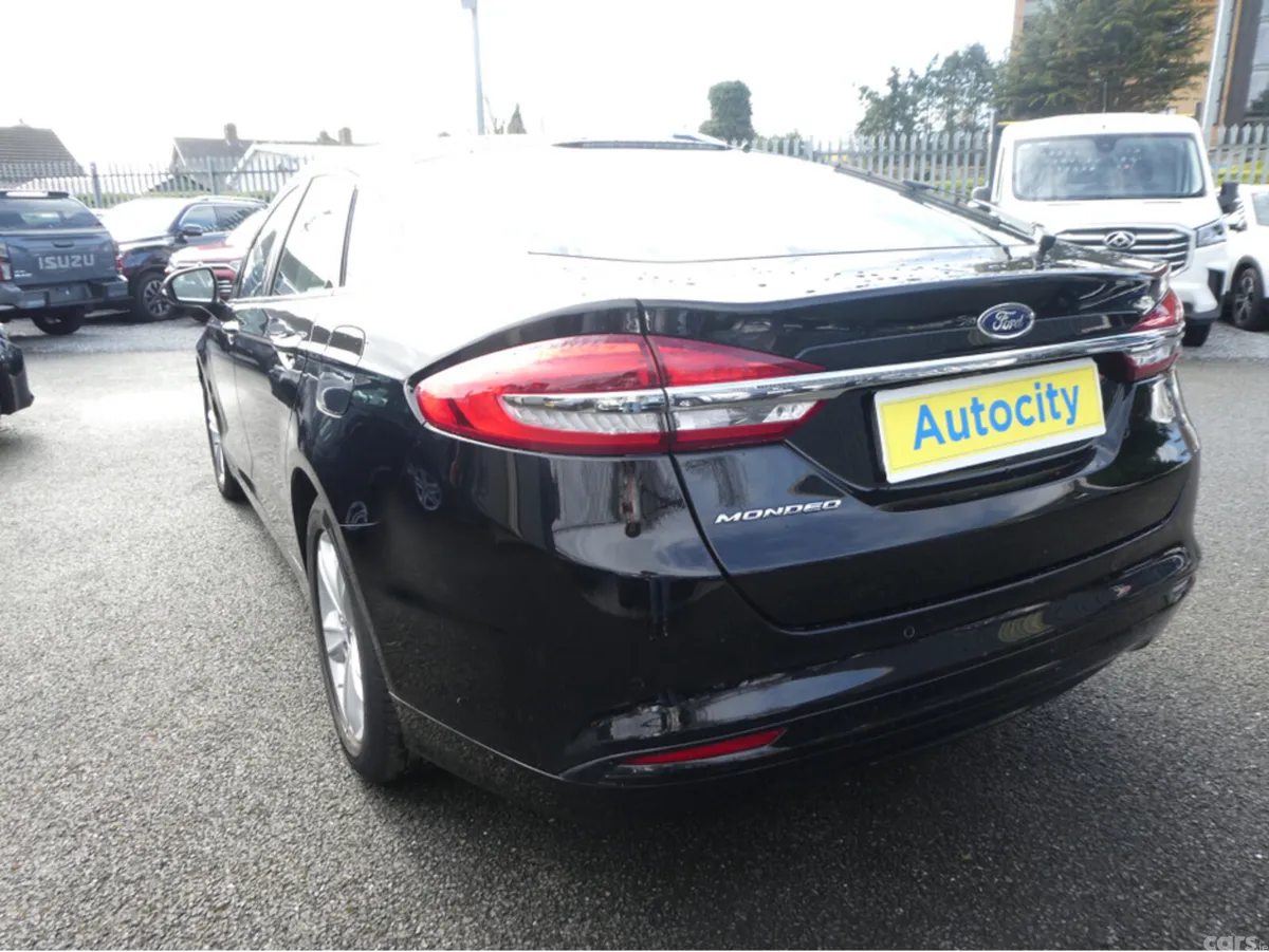 Ford Mondeo Hatchback, Diesel, 2019, Black