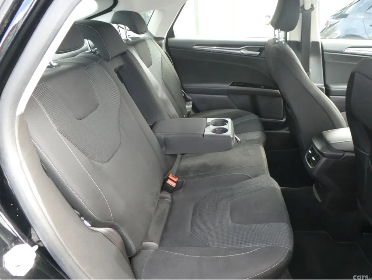 Ford Mondeo Hatchback, Diesel, 2019, Black
