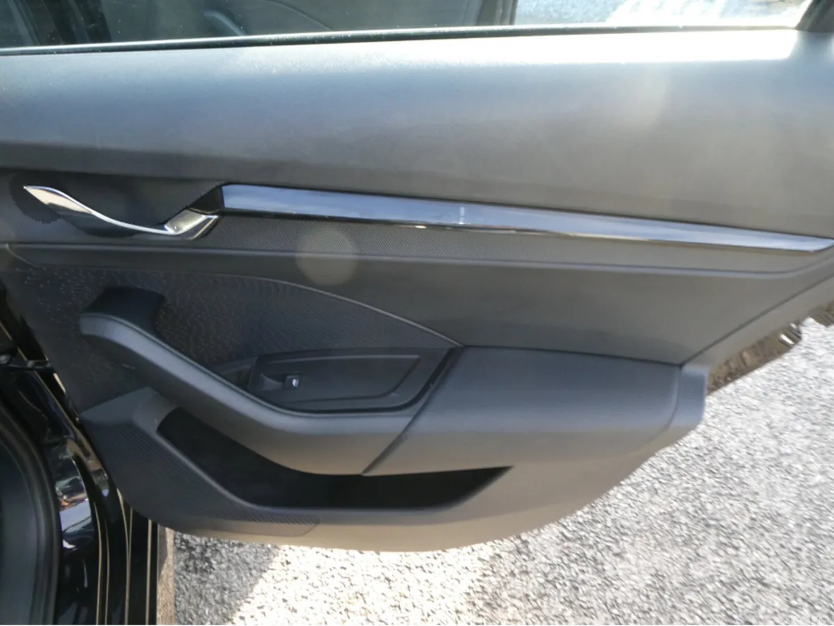 Skoda Octavia Estate, Diesel, 2022, Black