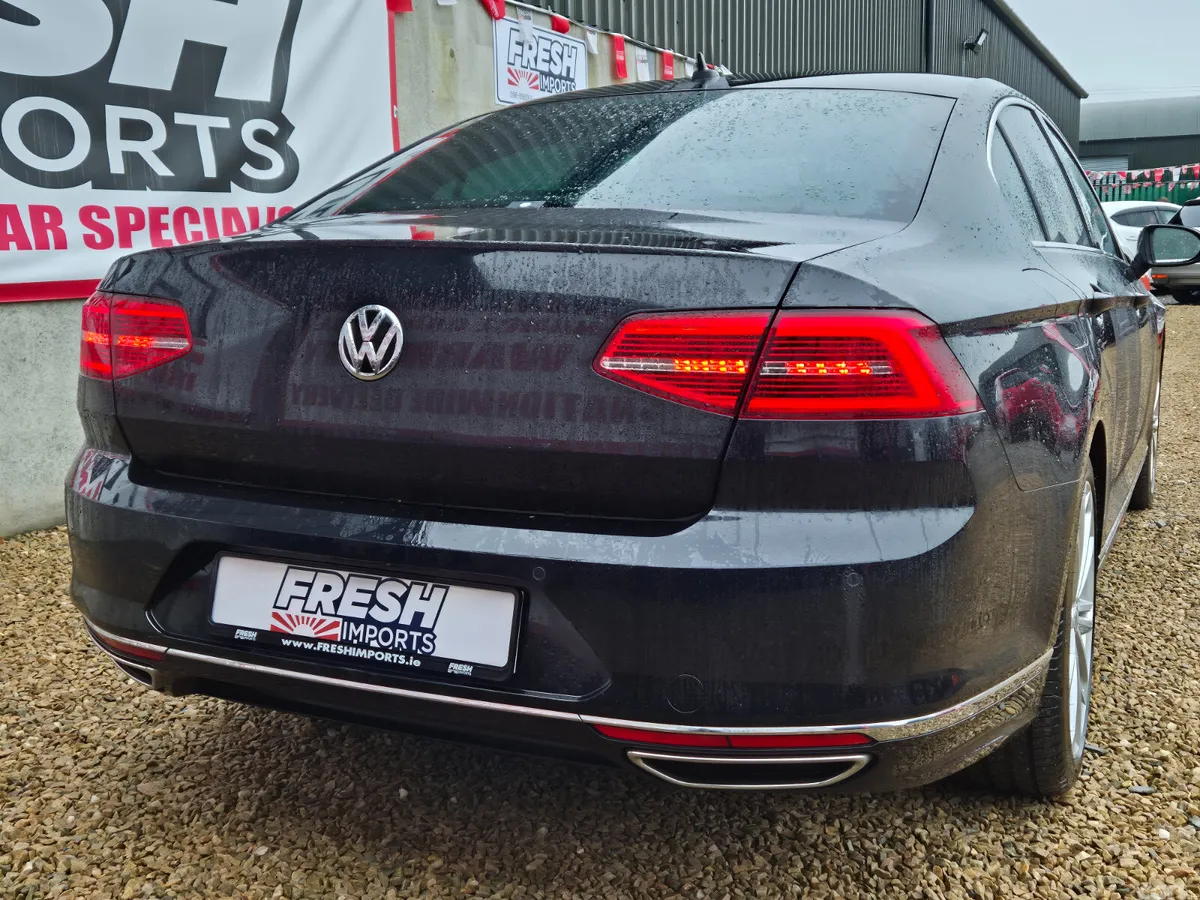 Volkswagen Passat Saloon, Petrol, 2016, Black