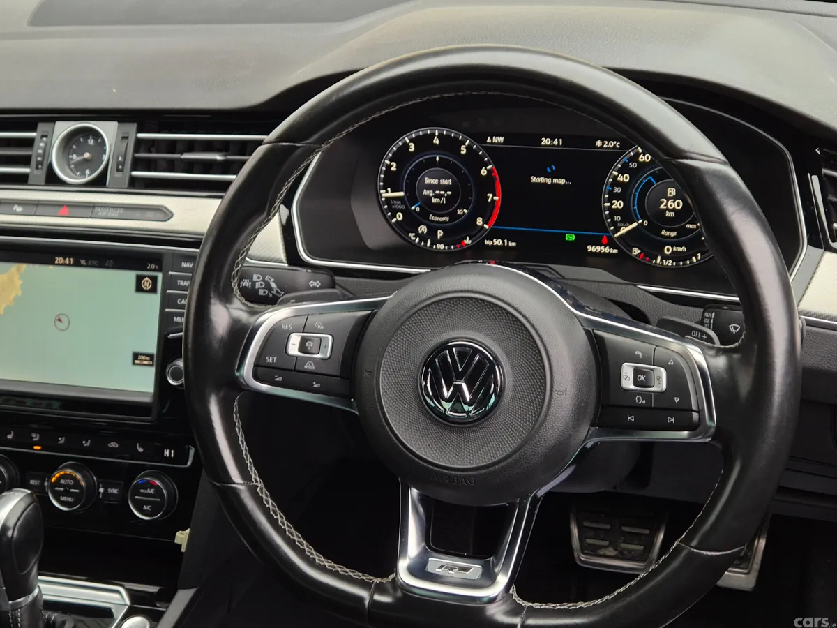 Volkswagen Passat Saloon, Petrol, 2016, Black