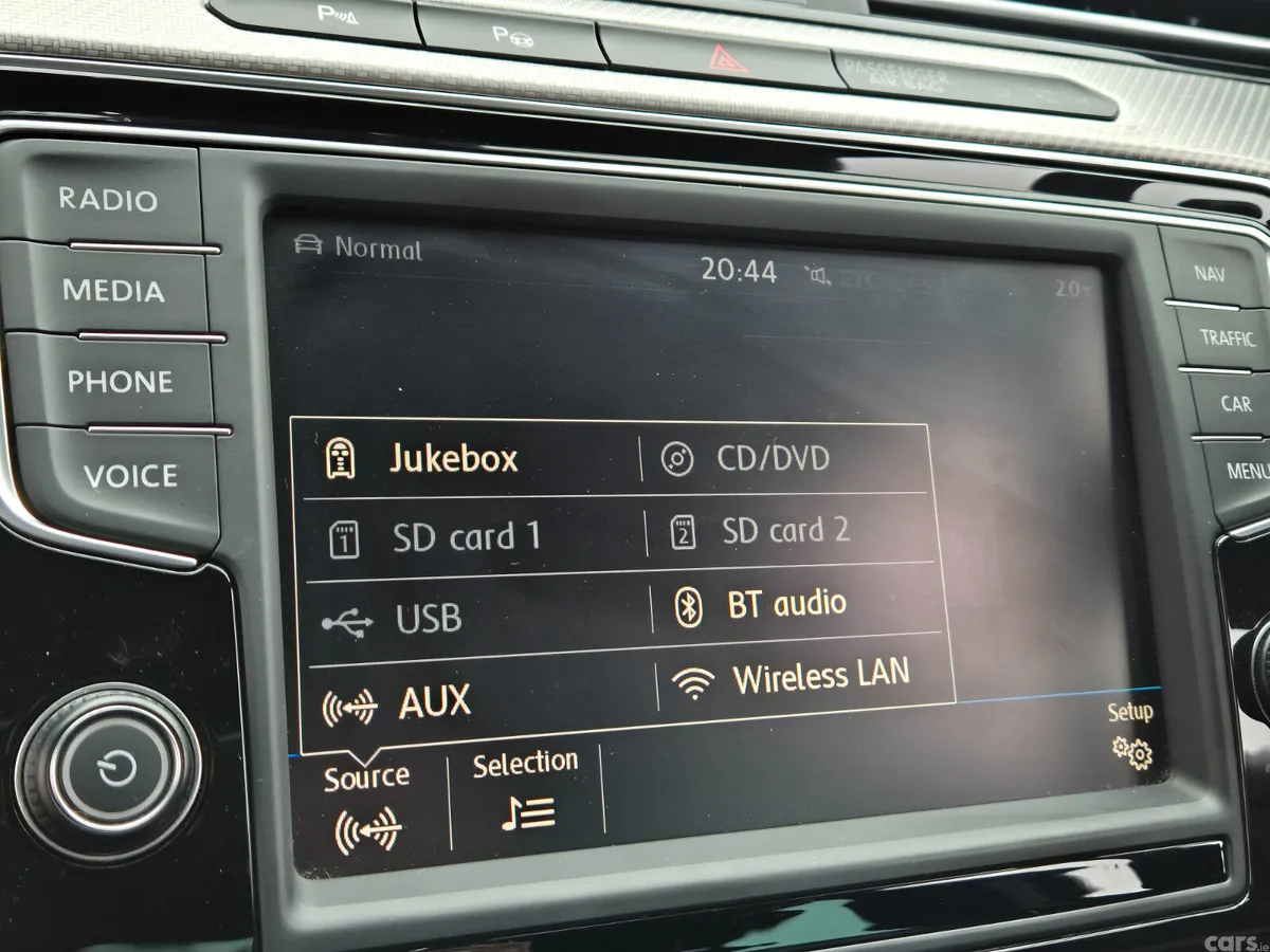Volkswagen Passat Saloon, Petrol, 2016, Black