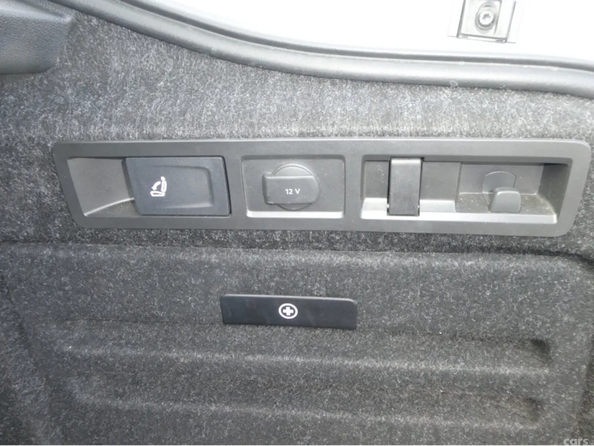 Skoda Superb Hatchback, Diesel, 2022, Grey