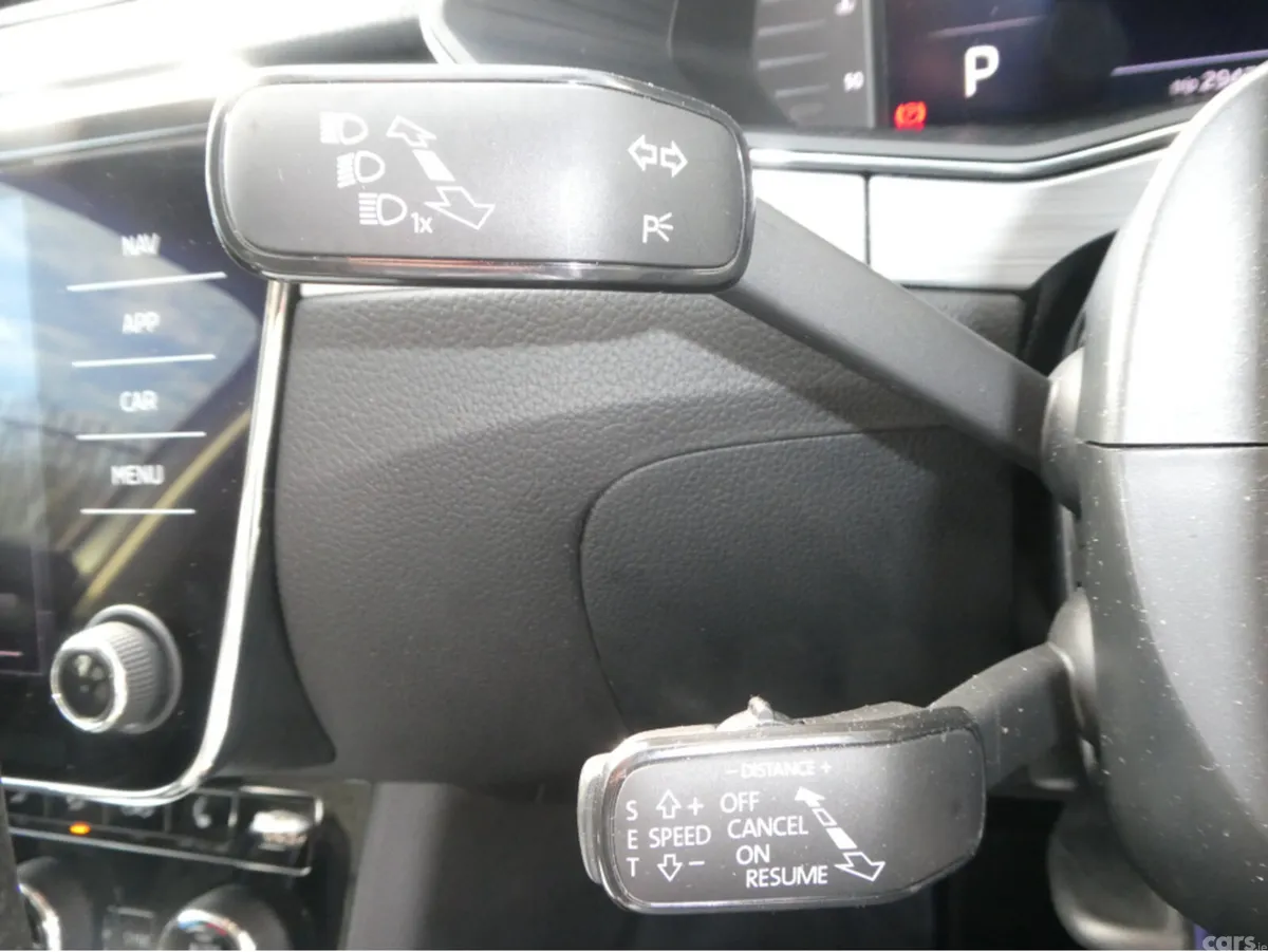 Skoda Superb Hatchback, Diesel, 2022, Grey