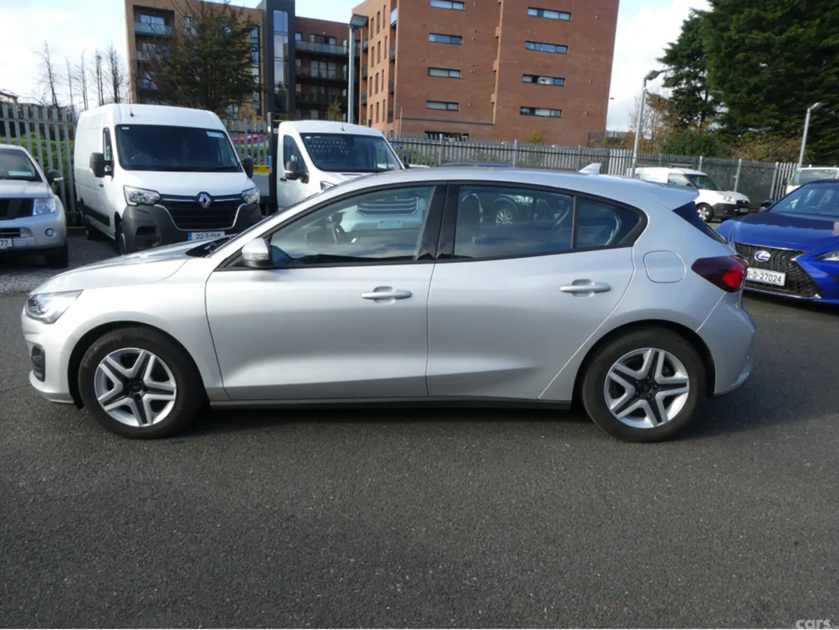 Ford Focus Hatchback, Diesel, 2022, Silver
