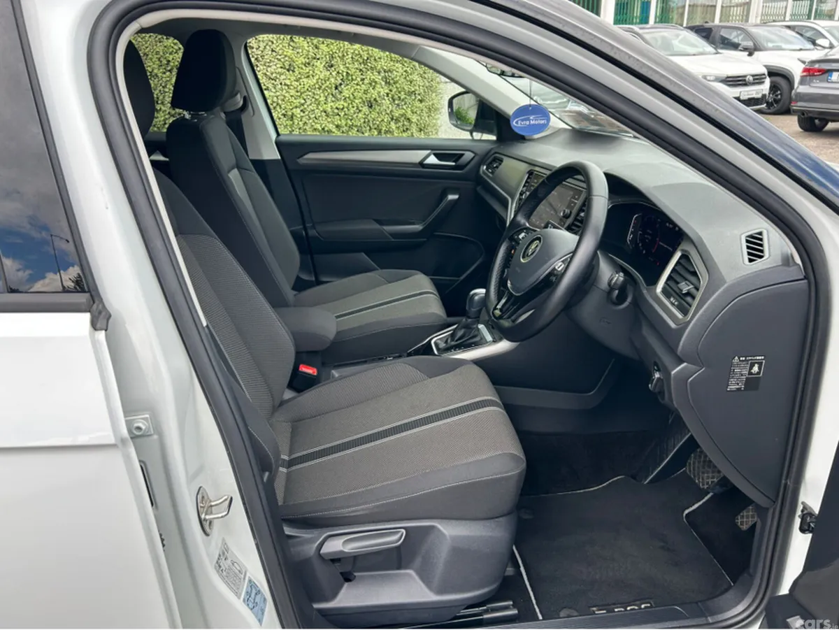 Volkswagen T-Roc SUV, Diesel, 2021, White