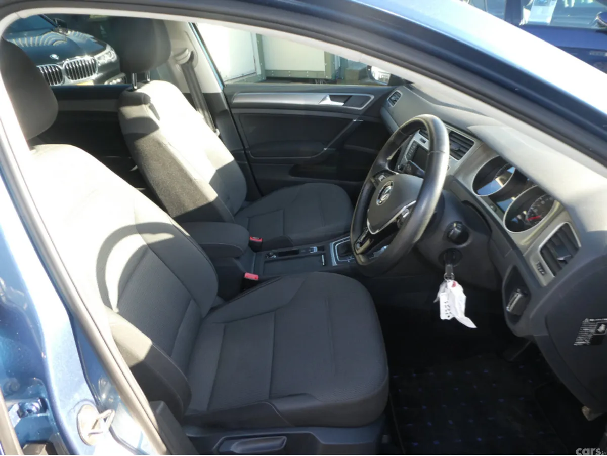 Volkswagen Golf Hatchback, Petrol, 2015, Blue
