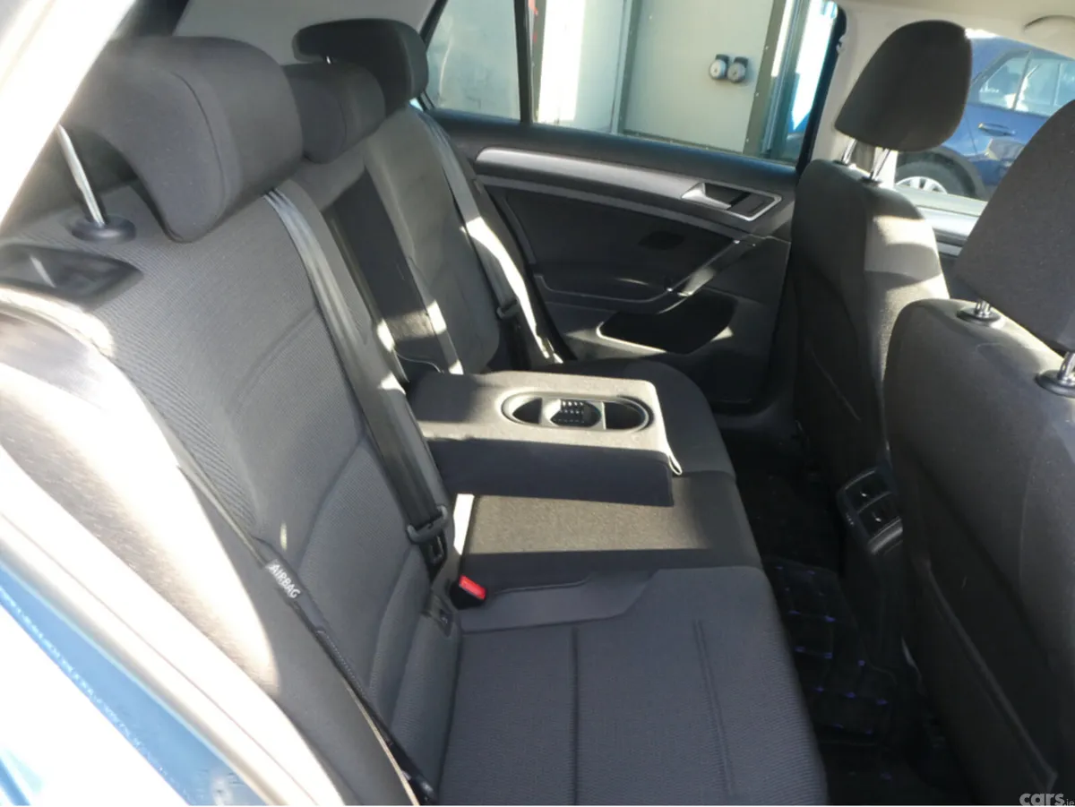 Volkswagen Golf Hatchback, Petrol, 2015, Blue