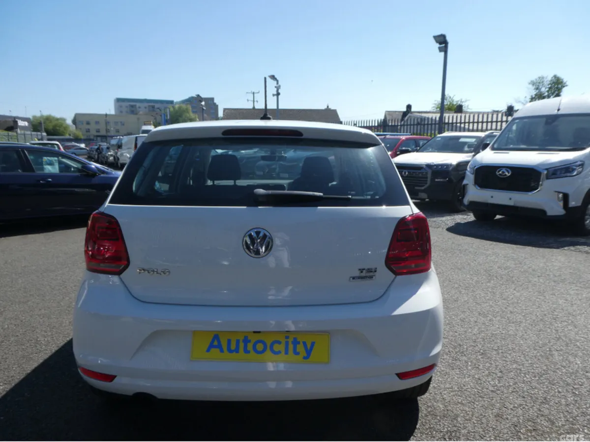 Volkswagen Polo Hatchback, Petrol, 2018, White