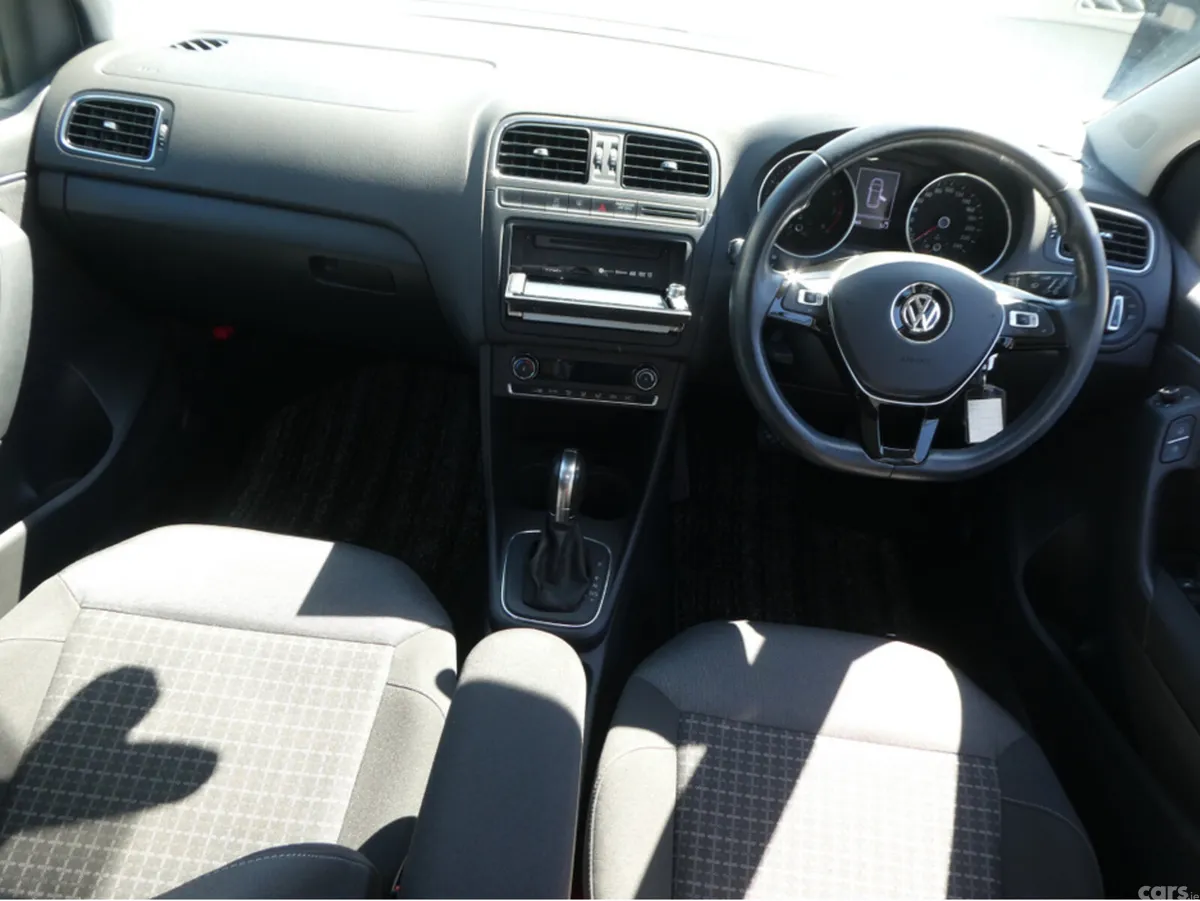 Volkswagen Polo Hatchback, Petrol, 2018, White