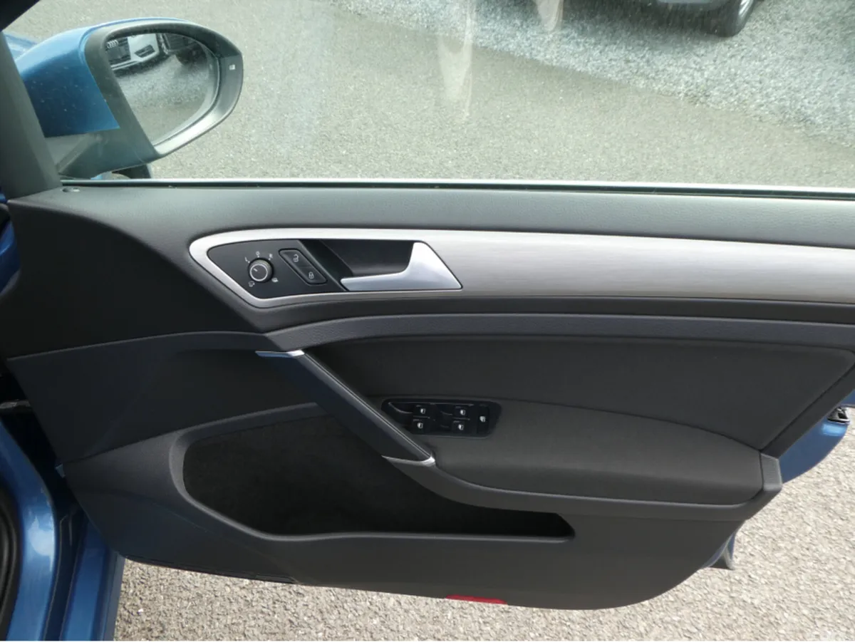 Volkswagen Golf Estate, Petrol, 2015, Blue