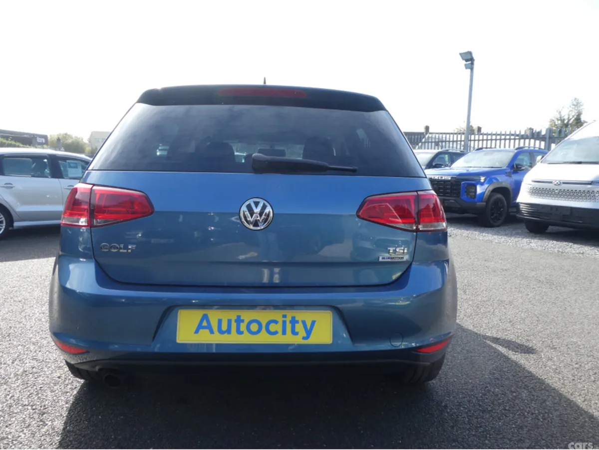 Volkswagen Golf Hatchback, Petrol, 2015, Blue