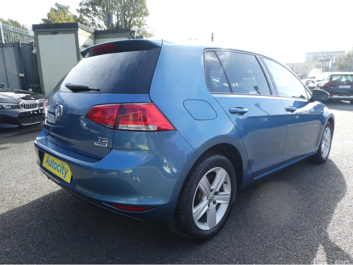 Volkswagen Golf Hatchback, Petrol, 2015, Blue