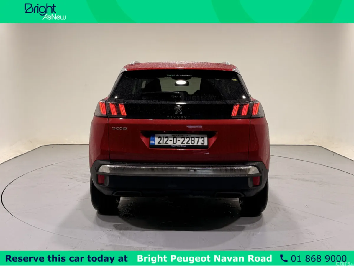 Peugeot 3008 MPV, Petrol, 2021, Red