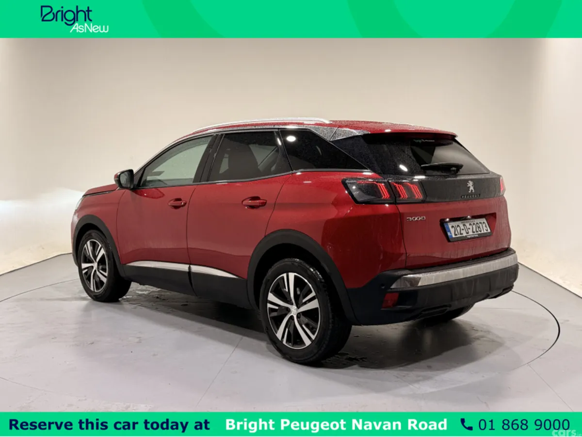 Peugeot 3008 MPV, Petrol, 2021, Red