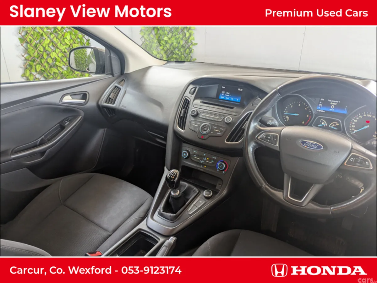Ford Focus Saloon, Diesel, 2017, Grey