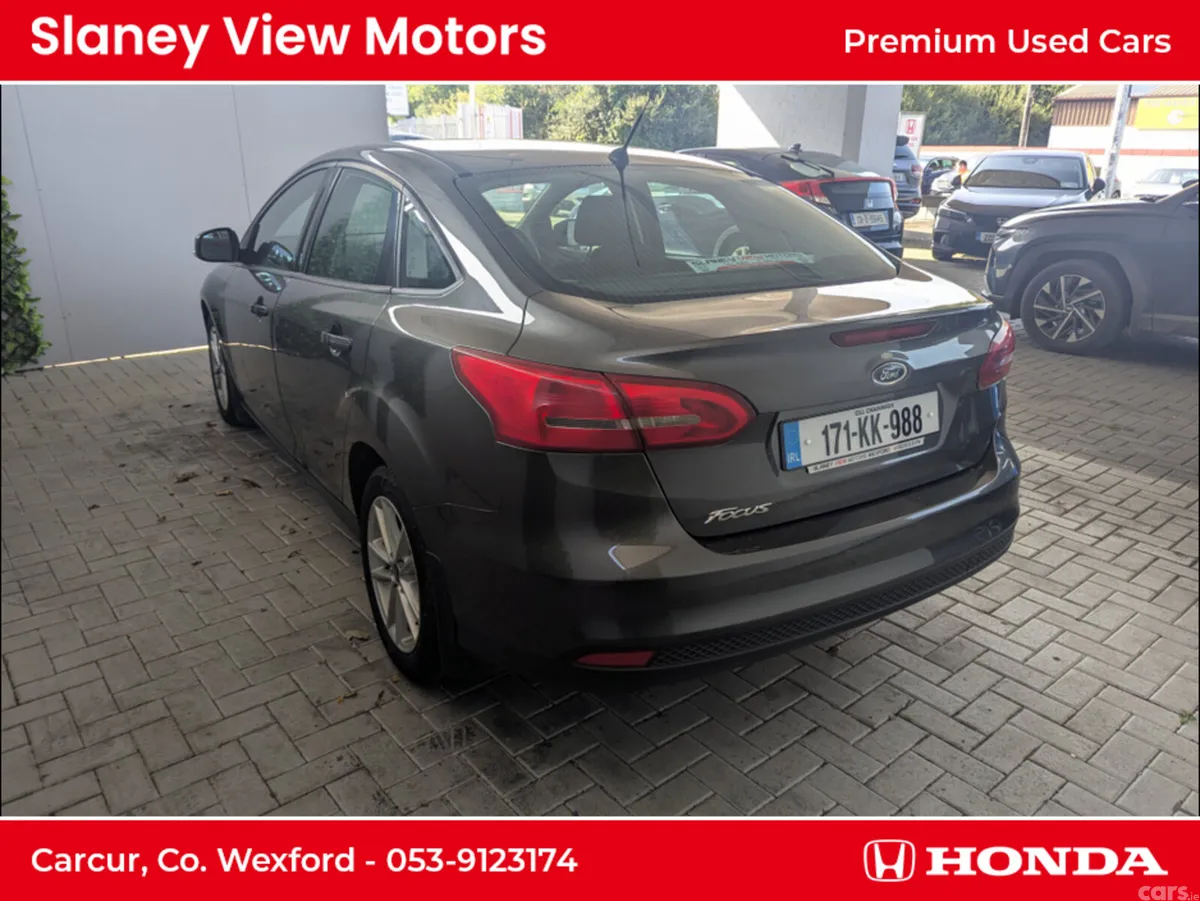 Ford Focus Saloon, Diesel, 2017, Grey